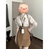 Traje Estilo Drama Coreano Primavera e Verão com Design de Luxo, Estilo Universitário, Saia Midi Modeladora de Cintura Alta, Saia Curta, Conjunto de Duas Peças Calça-Saia