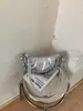 Bolso de Mano Plateado para Mujer, Nuevo Modelo de Verano 2026, Bolso de Hombro de Viaje Moderno y Exquisito, Bolso de Axila, Bolso Cruzado de Cuerno