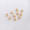 Retención de color oro de 14 quilates forma especial triángulo cuentas pequeñas de oro roto redondas irregulares cuentas sueltas material para pulsera de hilo DIY joyería