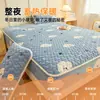 Juego de Sábana Acolchada de Terciopelo de Leche Clase A de Tres Piezas para Dormitorio de Estudiantes, Protector de Colchón Grueso Cálido de Invierno con Cubierta Protectora Antideslizante