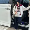 Atuendo elegante y moderno de primavera/otoño para niñas: una bufanda roja, una sudadera con temática de gatos y pantalones casuales - un conjunto de dos piezas para niños mayores