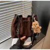 Bolsa de Corrente Acolchoada Transfronteiriça para Mulheres, Grande Capacidade, Nova Bolsa de Ombro Plissada Retro Fosca Outono/Inverno, Bolsa Saco