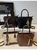 Bolso de Cubo de Mano con un Toque de Alta Gama, Bolso Cruzado de Nicho para Mujer, Nuevo Bolso Cruzado de Mano de Moda Versátil Retro Otoño e Invierno