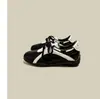 Zapatos de entrenamiento alemanes plateados estilo ballet para mujer, que aumentan la altura, nueva colección de primavera 2026, zapatos casual Mary Jane versátiles y ligeros, zapatos de carreras