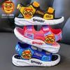 Sandalias infantiles 2025 verano nuevas casuales estudiantes de primaria suela suave playa niños sandalias para niños de primaria y secundaria al por mayor