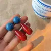 Pendientes de Resina Color Vino Tinto, Gotas de Agua Rojas y Azules, Estilo Retro de Belleza de Hong Kong, Pendientes de Celebridad de Internet, Mismo Estilo que el Blogger para Mujer, Rojos