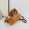Bolsa de Pelúcia Capivara Fofa Capivara Bolsa de Mão Ombro Transversal Bolsa de Barril de Pelúcia Desenho Animado Infantil