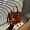 Bolso bandolera de moda para ventas transfronterizas, nueva colección otoño 2026, bolso de hombro moderno y versátil, bolso tote de alta calidad para el trabajo