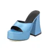 Comércio exterior plus size feminino agasalhos sandálias de salto alto bico quadrado salto grosso 2022 novos sapatos europeus e americanos femininos cetim 43 sapatos femininos