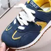 Sapatos Femininos, Sapatos Esportivos, Outono 2025 Novos Tênis Casuais Leves para Crianças, Sapatos de Treinamento Moral para Meninos Forrest Gump 3617