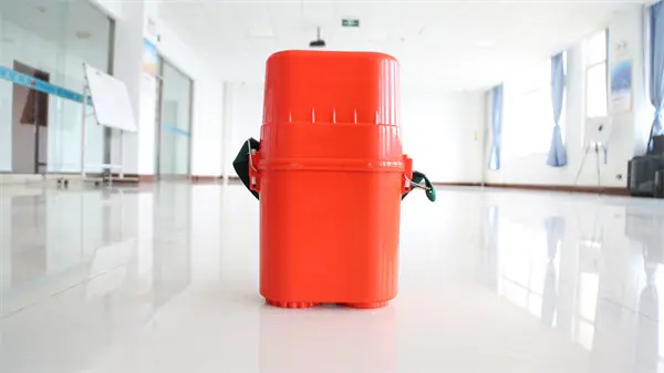 压缩氧气自救器