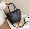 Bolsa de Mão Estilo Coreano Elegante Simples Tipo Balde para Mulheres Moda Outono 2025 Versátil Casual para Trabalho Bolsa de Ombro Transversal