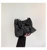 Nuevo Bolso Tote de Lazo de Gran Capacidad de Moda para Mujer 2024 Nuevo de Moda Combinable Portátil Bolso de Hombro