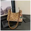 2026 Nuevo Bolso Vintage de Gamuza con Lunares para Mujer, Bolso de Hombro Único Maillard, Versátil de Mano de Doble Uso para Estudiante