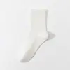 Calcetines de Algodón Zhuji, Calcetines de Negocio de Algodón Puro para Hombre de Media Pantorrilla, Absorbentes de Sudor y Transpirables, Calcetines Largos Negros para Otoño e Invierno para Todas las Estaciones