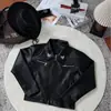 Jaqueta de Couro Casual Curta com Lapela Minimalista Escura 2026 Outono Inverno Unissex Estilo Coreano para o Dia a Dia Solta Roupa Exterior de Couro Tendência