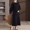 Conjunto casual de dos piezas estilo coreano transfronterizo para mamás, con una moderna chaqueta nueva de cuello redondo y un versátil vestido de cuello redondo, perfecto para mujeres de mediana edad