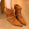 Botas de moda retro de gamuza mate estilo desierto, punta fina, botas vaqueras para mujer, botas de doble uso, botas cortas plisadas ajustadas para otoño e invierno