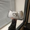 Bolso de Diseño de Nicho Advanced Sense Verano 2024 Nuevo Bolso Cruzado para Hombro con Cadena Incrustada de Diamantes Estilo Chica Dulce Fresca Picante para Mujer
