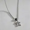 Colar com Pingente de Letra e Estrela Estilo Minimalista Transfronteiriço Europeu e Americano, Corrente de Clavícula de Nicho de Luxo Leve, Acessório de Pescoço Versátil Estilo Doce e Cool para Mulheres