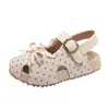 Nuevas sandalias infantiles para niña de suela blanda y cómodas, versátiles zapatillas para bebé tipo princesa para caminar, antideslizantes, frescas y transpirables para niñas