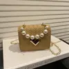 Bolsas Elegantes de Personalidade Tecidas para Comércio Exterior 2026 Moda Casual Bolsa de Ombro Transversal Tendência Feminina Pequena Quadrada Texturizada