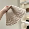 Novo chapéu de malha liso, versátil e simples, chapéu balde feminino fino de outono e inverno com trama vazada, fábrica de chapéus balde quentes