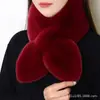 Bufanda de felpa de celebridad de Internet para mujer, de invierno, de imitación de piel de conejo Rex, gruesa, cálida, con protección para el cuello, cuello cruzado sencillo y combinable.