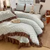 Juego de cuatro piezas de funda de cama de encaje de princesa estilo coreano de terciopelo de leche, funda de edredón gruesa y cálida de invierno, juego de terciopelo de coral