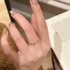 Caperucita Roja Explosiones Super Industria Pesada Anillo Pequeño de Serpiente Dorada 2024 Nuevo Estilo Retro de Corte Anillo Dorado