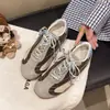 Zapatillas de entrenamiento alemanas de cuero suave con bloques de color para mujer, nuevas de otoño, vintage, simples, de suela blanda, versátiles, deportivas, casuales, al por mayor