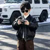 Chaqueta de Invierno para Niños Niños Chaqueta Gruesa de Cuero 2026 Nuevo Estilo Coreano Fresca Atractiva Niños Otoño e Invierno Chaqueta con Forro de Terciopelo