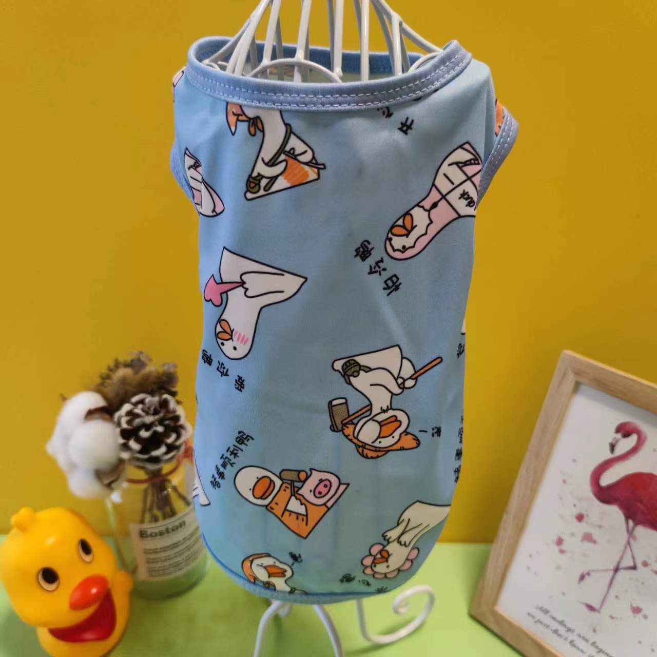 蓝色开心鸭背心