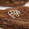Anillo abierto de rama de color contrastante oro y plata, único y sofisticado, para mujer, estilo bosque, simple y moderno, joyería de anillo versátil al por mayor