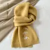 Bufanda Bordada de Paloma Blanca Pequeña con Contenido de Lana para Mujer en Otoño e Invierno Estilo Coreano Cálida Casual Versátil Resistente al Frío Bufanda de Punto para Estudiante
