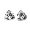 Wuzhou Triángulo Gordo Moissanita Piedra Suelta Tamaño Pequeño Alta Dureza Joyería Personalizada Adaptación Collar Pendientes Diseño Piedra a Juego