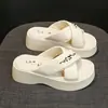Nuevas Chanclas de Verano 2026 Estilo Coreano con Suela Gruesa para Aumentar la Altura para Mujer, Sandalias Casuales Slip-On de Talla Pequeña, Moda de Celebridad de Internet, Zapatos Antideslizantes