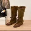 Botas Western Retrô Femininas Novo Estilo 2026 com Aumento Interno de Altura, Bico Fino, Efeito Emagrecedor e Cano Longo, Perfeitas para Figuras Baixas