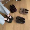 Sapatos Mary Jane de couro genuíno estilo coreano com sola grossa para mulheres, novo modelo outono 2026, sapatos rasos de salto único elegantes e versáteis