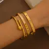 Pulseira de Zircônia com Design Simples de Unha Bullet e Números Romanos de Alto Padrão para Meninas Pulseira de Aço Titânio Popular na Europa e América