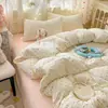 Nuevo Set Fresco Pequeño de Algodón 100% de Cuatro Piezas para Dormitorio de Estudiante Set de Tres Piezas 100% Algodón Estilo Sábana Funda de Edredón Venta al por Mayor