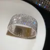 Brillo Estelar~Pulsera Redonda Multicapa Incrustada con Diamantes, Lujo Ligero y Sensación de Alta Gama, Estilo Elegante Femenino, Joyería de Mano de Moda para Mujeres