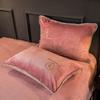 Otoño e invierno engrosado bebé Terciopelo Bordado puro terciopelo de leche terciopelo de cristal terciopelo Falei juego de cuatro piezas funda de edredón cálida sábana fabricantes