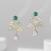 Pendientes de árbol de Navidad con diamantes de imitación para mujer, ligeros, lujosos, elegantes, de alta gama, con un toque exquisito y un ambiente navideño que combina con todo.