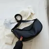 Bolso popular de este año para mujer, otoño e invierno 2022, nuevo diseño de nicho, bolso de hombro, bolso de bola de masa colgante de moda de alta gama