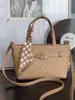 Bufanda de Seda de Alta Gama con Textura, Moda de Nicho, Bolso Pequeño Cuadrado para Mujer, Nuevo Estilo Otoño e Invierno 2025, Bolso Cruzado Simple Retro