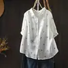 Camisa de gaze de algodão com estampa de bolinhas, manga curta, estilo casual artístico, gola de lapela, abotoamento simples, top casual macio e versátil para mulheres