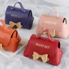 Caixa de Doces bolsa de doces de casamento em couro bolsa de doces portátil em couro estilo ins pequeno livro vermelho caixa de presente de casamento