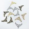 Acessórios para joias DIY material para cocar antigo peça de conexão triangular com orifícios 39*28mm material de pingente triangular