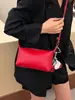 Bolsas Pequenas da Moda para Mulheres Este Ano, Novos Modelos Versáteis para o Verão de 2026, Bolsas de Ombro Transversais Simples, Bolsas Estilo Coreano Acolchoadas